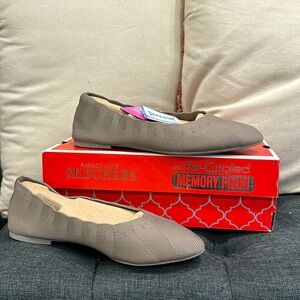 Women’s Sketchers Cleo Bewitched memory foam Ballet Flat SZ 8